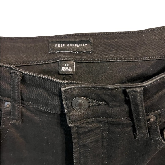 Free Assembly Women High-Rise Bootcut Black Stetch Denim Jeans Size 12 New w/Tag - Picture 3 of 3